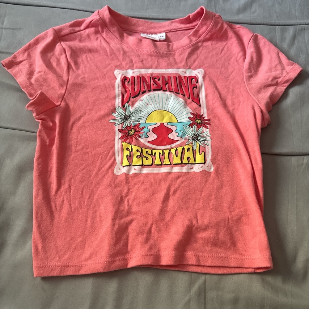 Sunshine Festival Graphic Tee - Celebrity PINK